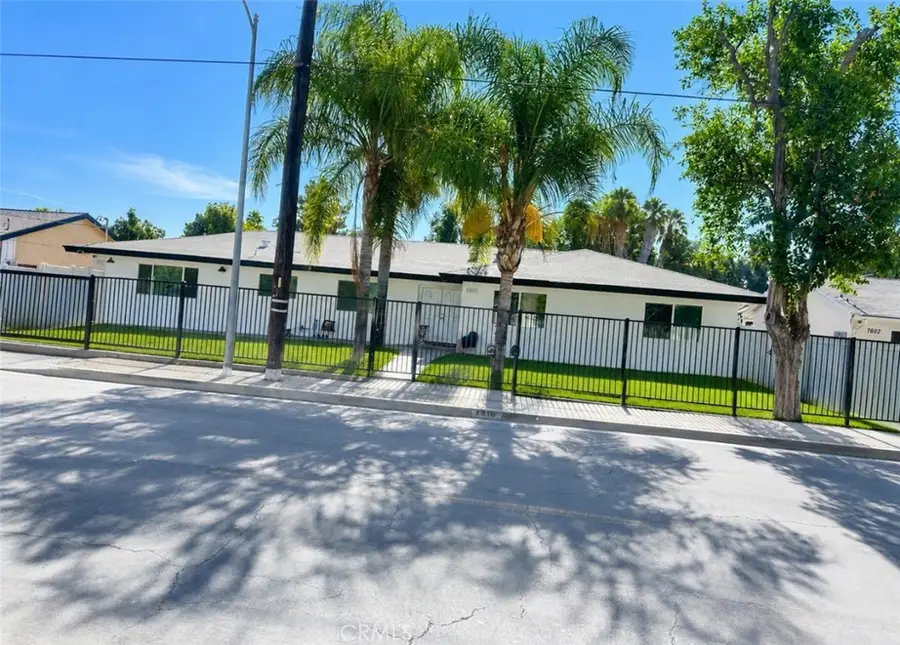 7810 Vanalden, Reseda, CA 91335 - #2