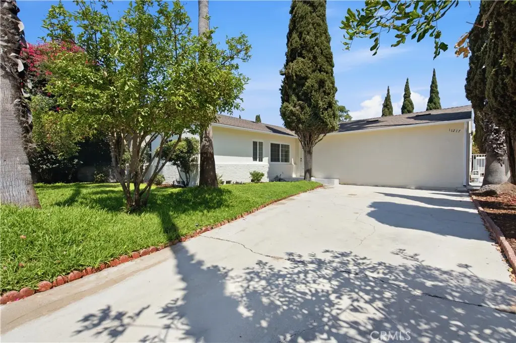 11215 Lull, Sun Valley, CA 91352 - #1