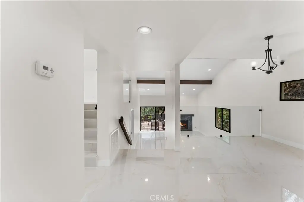 77 Barmore Ct, Glendale, CA 91206 - #1
