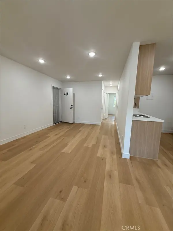 14805 Chase Street #224, Panorama City, CA 91402