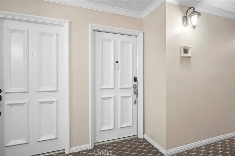 3481 Stancrest Drive #206, Glendale, CA 91208 - #3
