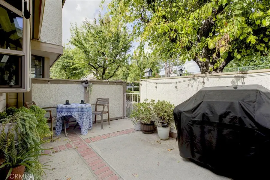8330 Penfield, Winnetka, CA 91306 - #3