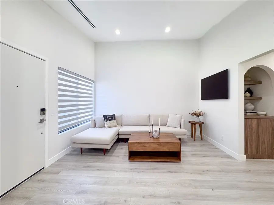 8601 Sunland Blvd #67, Sun Valley, CA 91352 - #3