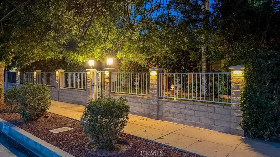 7827 Louise, Northridge, CA 91325 - #2