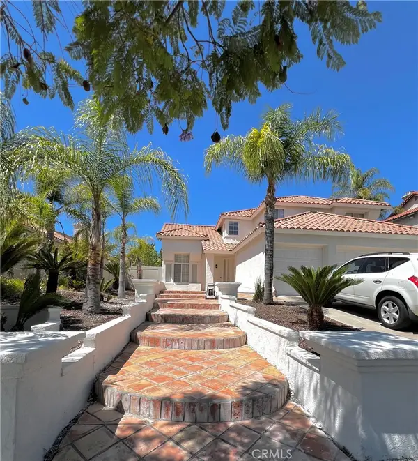 1040 La Salle, Corona, CA 92879