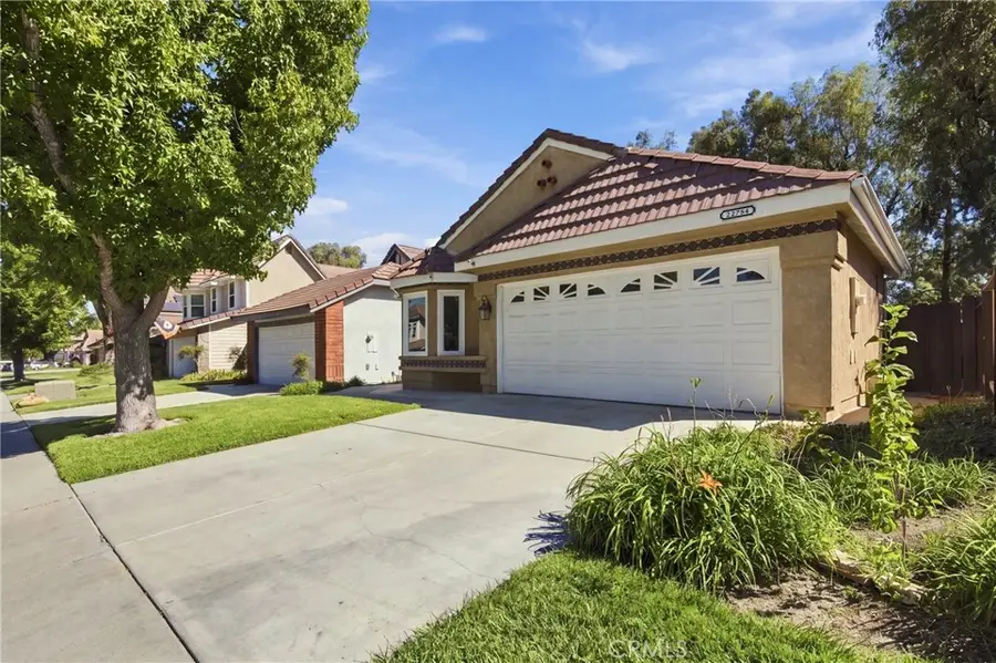 26764 Pamela Dr, Canyon Country, CA 91351 - #2