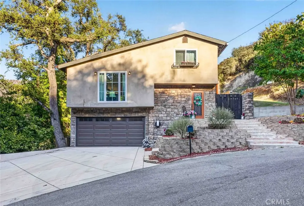 9704 Marcus Lane, Tujunga, CA 91042 - #1