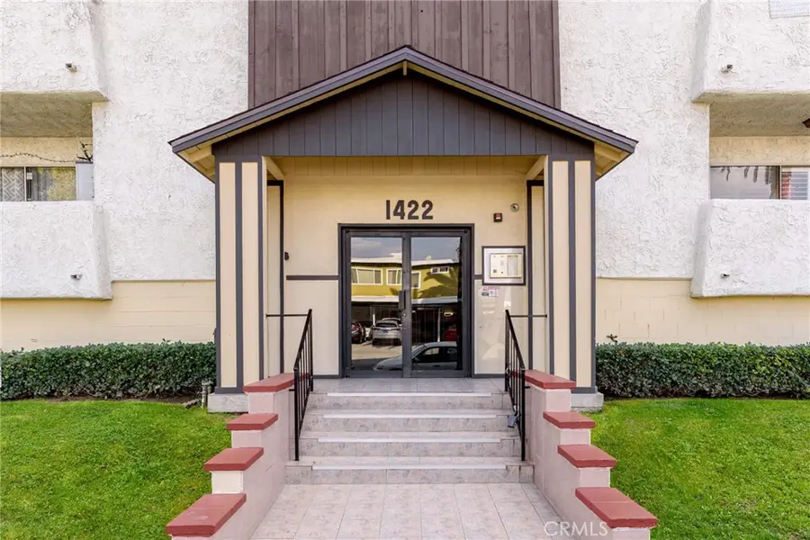 1422 Rock Glen Avenue #203, Glendale, CA 91205 - #2