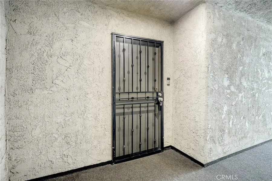 1401 Valley View #329, Glendale, CA 91202 - #3