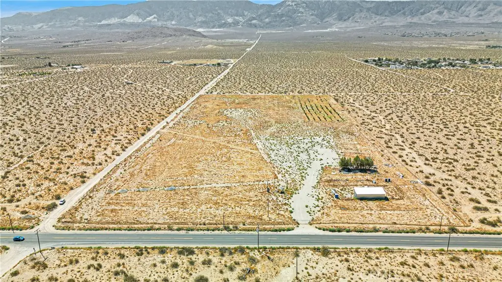 33633 Old Woman Spring Rd, Lucerne Valley, CA 92356 - #1