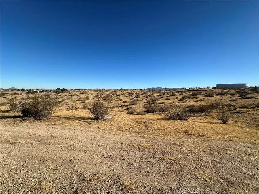0 Wren, Apple Valley, CA 92308 - #2
