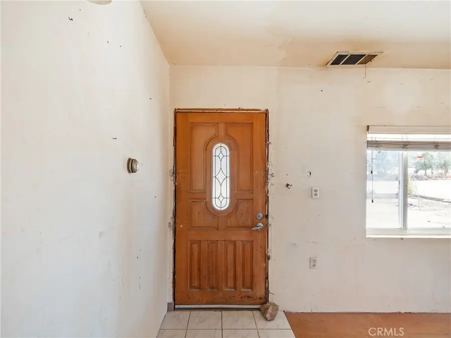 21420 Omor Drive, Oro Grande, CA 92368 - Image #2