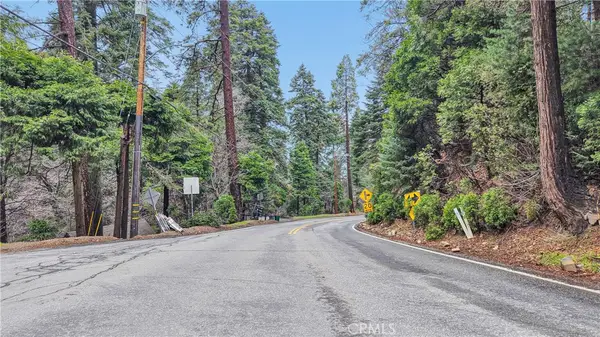 642 Rose Quartz Road, Cedar Glen, CA 92321