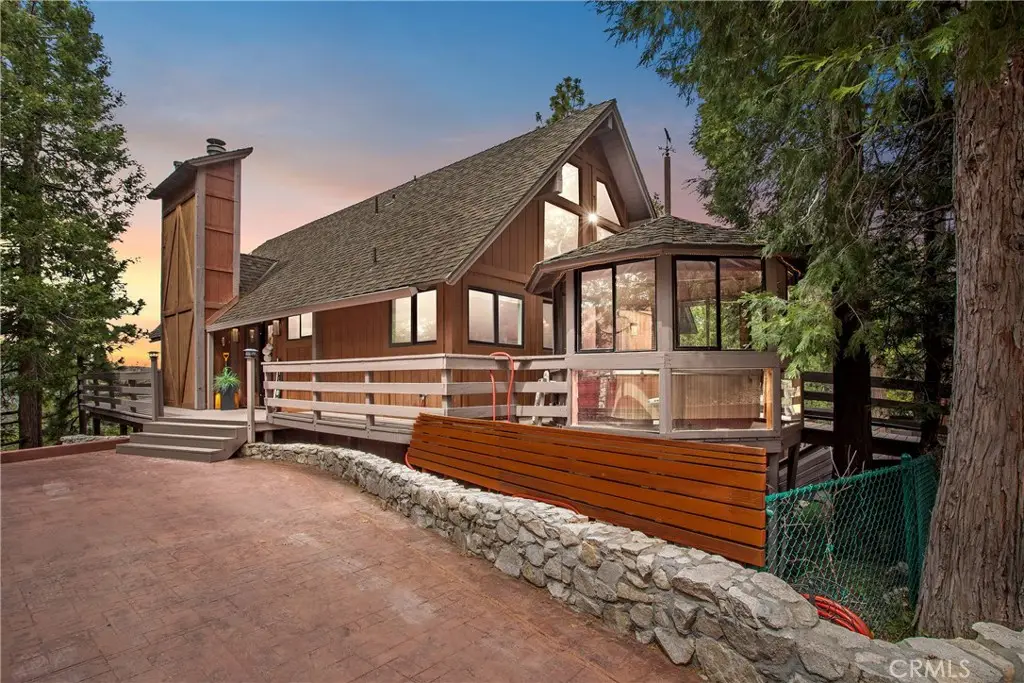 825 Grass Valley Road, Lake Arrowhead, CA 92352 - Image #1