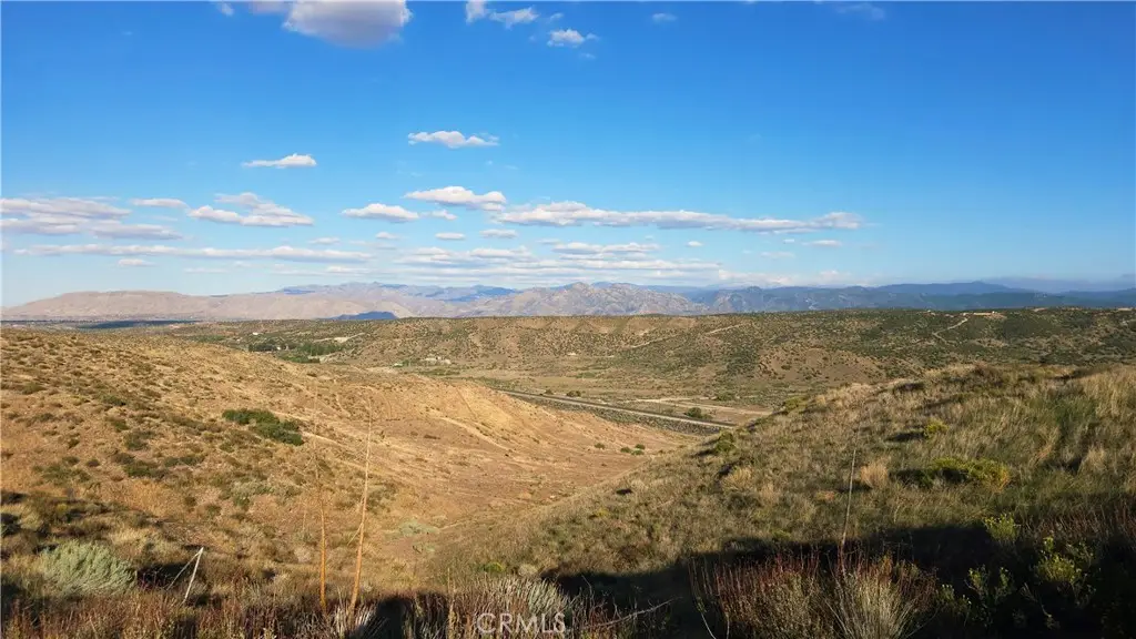 25 Summit Valley Road, Oak Hills, CA 92344 - Image #1