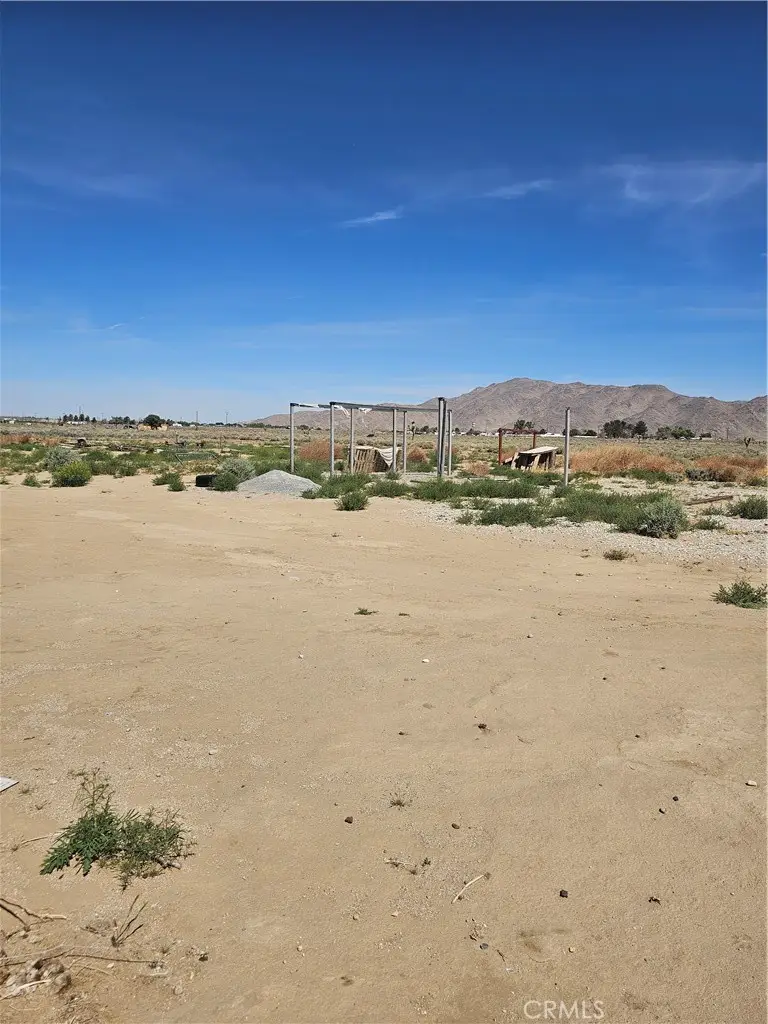 9984 Alamo Avenue, Lucerne Valley, CA 92356 - #3