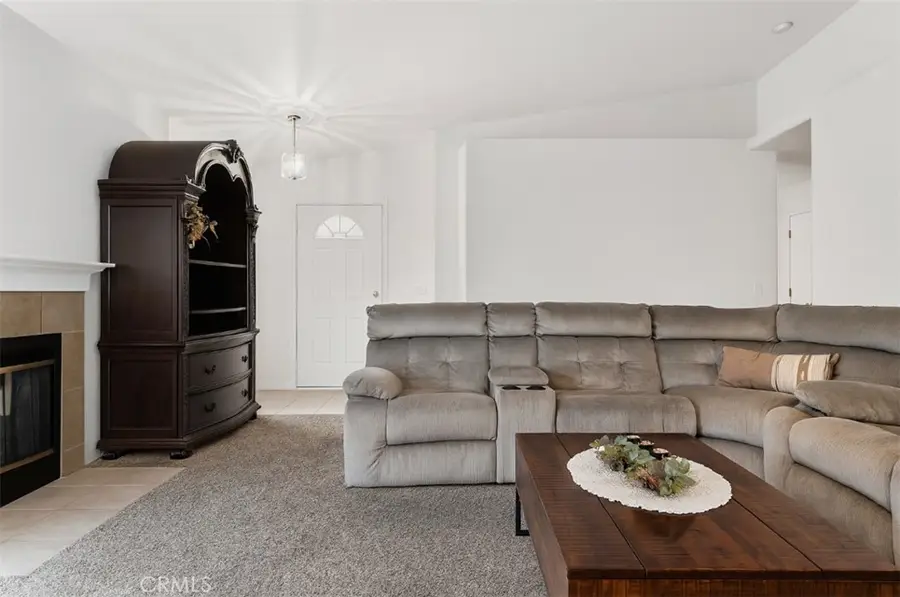 12733 Appian Avenue, Victorville, CA 92395 - Image #2