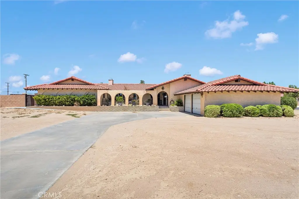 19678 Red Feather Road, Apple Valley, CA 92307 - Image #1
