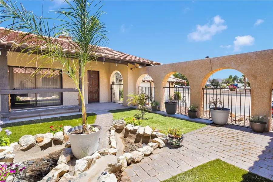 19678 Red Feather Road, Apple Valley, CA 92307 - Image #2