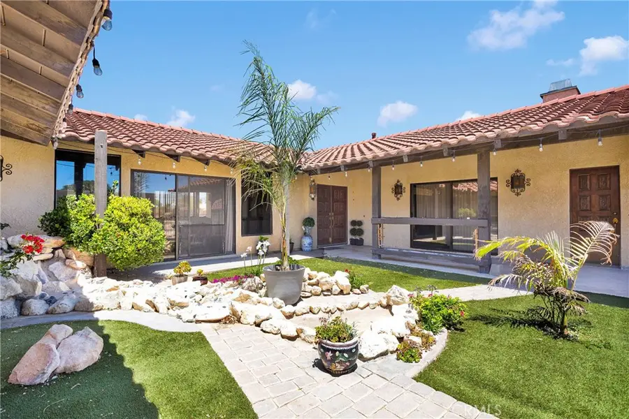 19678 Red Feather Road, Apple Valley, CA 92307 - Image #3