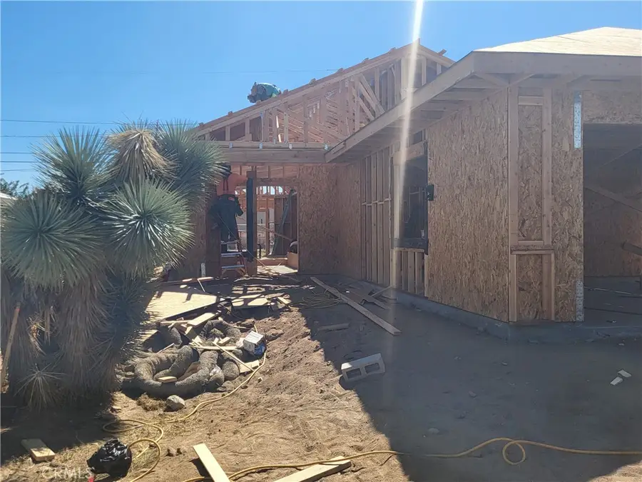 16443 Pine Street, Hesperia, CA 92345 - Image #2