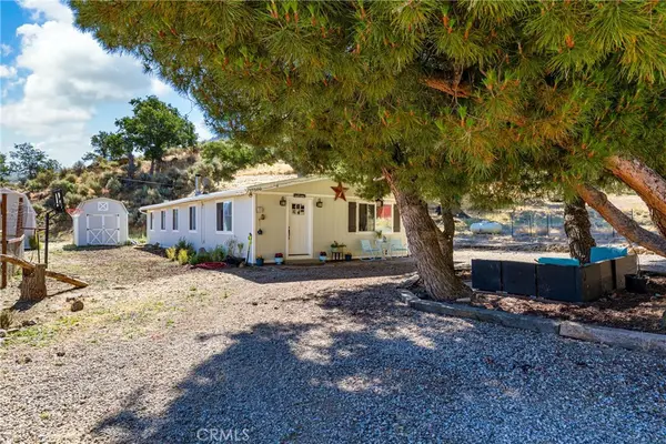 17500 High Gun Drive, Tehachapi, CA 93561