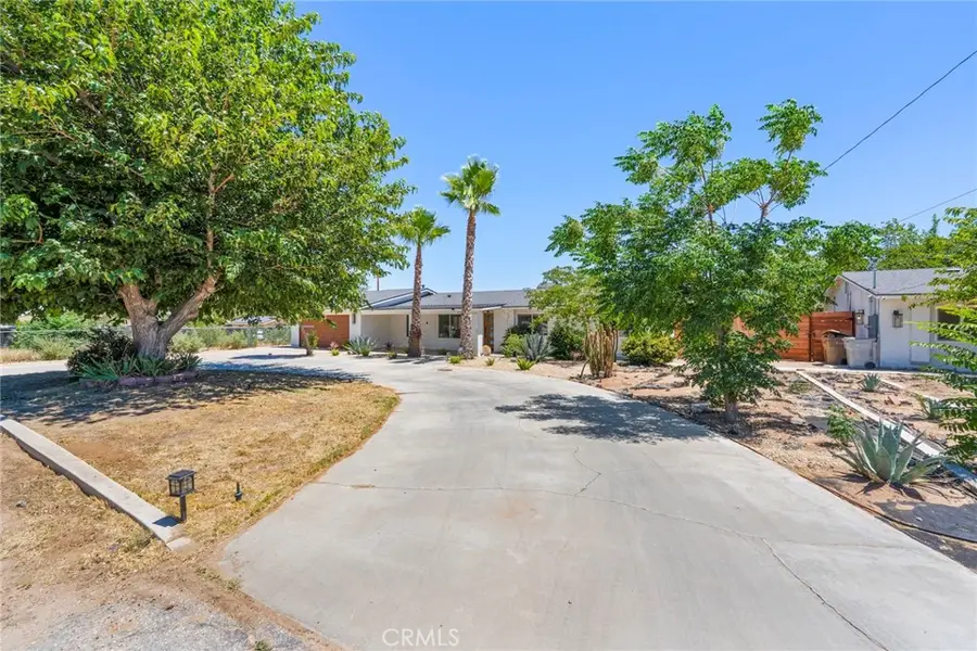 8263 3rd Avenue, Hesperia, CA 92345 - Image #2