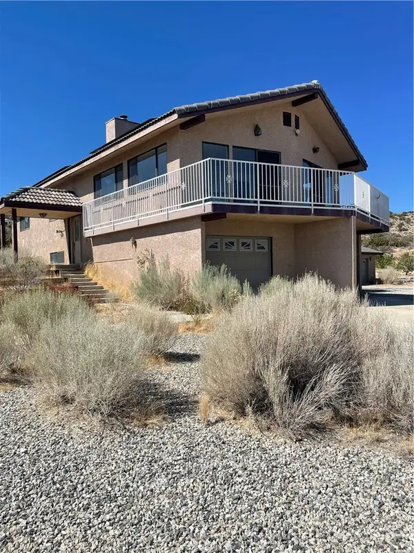 16102 E Avenue Y8, Llano, CA 93544