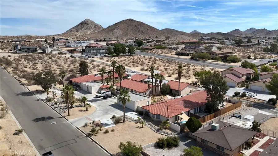 16377 Wato Road, Apple Valley, CA 92307 - #3