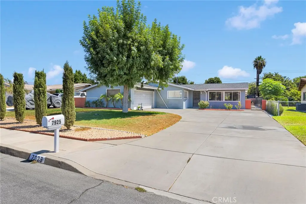 7925 Spohn Avenue, Fontana, CA 92336 - #1