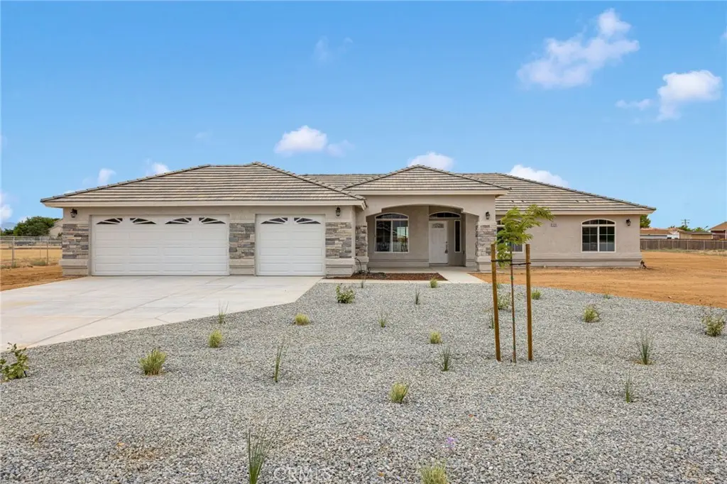 12584 Mesquite Road, Apple Valley, CA 92308 - Image #1