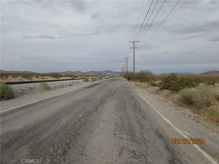 16 Quarry, Apple Valley, CA 92307 - #3