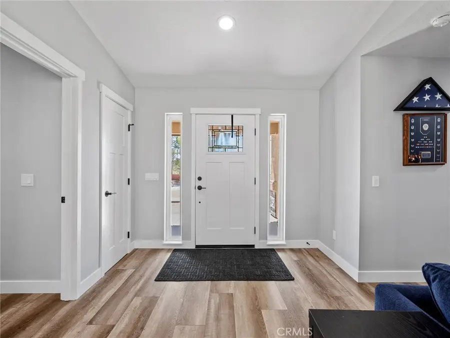 24162 Shoshone Road, Apple Valley, CA 92307 - Image #3