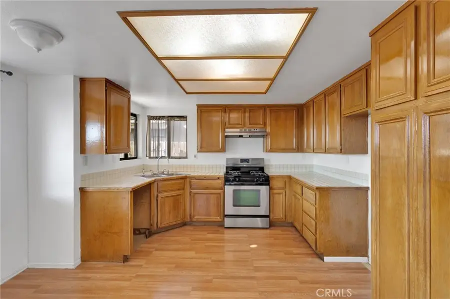 12228 Cobblestone, Victorville, CA 92392 - Image #3