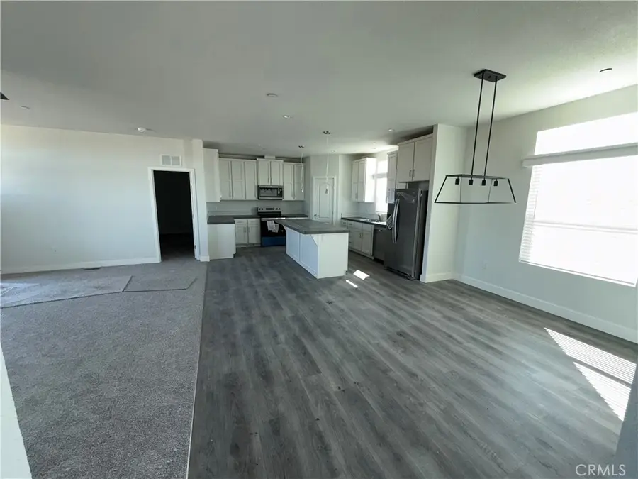 10633 Bromley Road, Pinon Hills, CA 92372 - Image #2