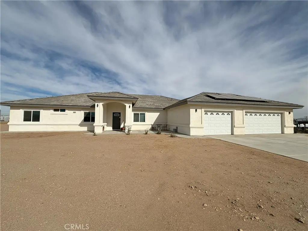 13970 Bonanza Road, Victorville, CA 92392 - Image #1
