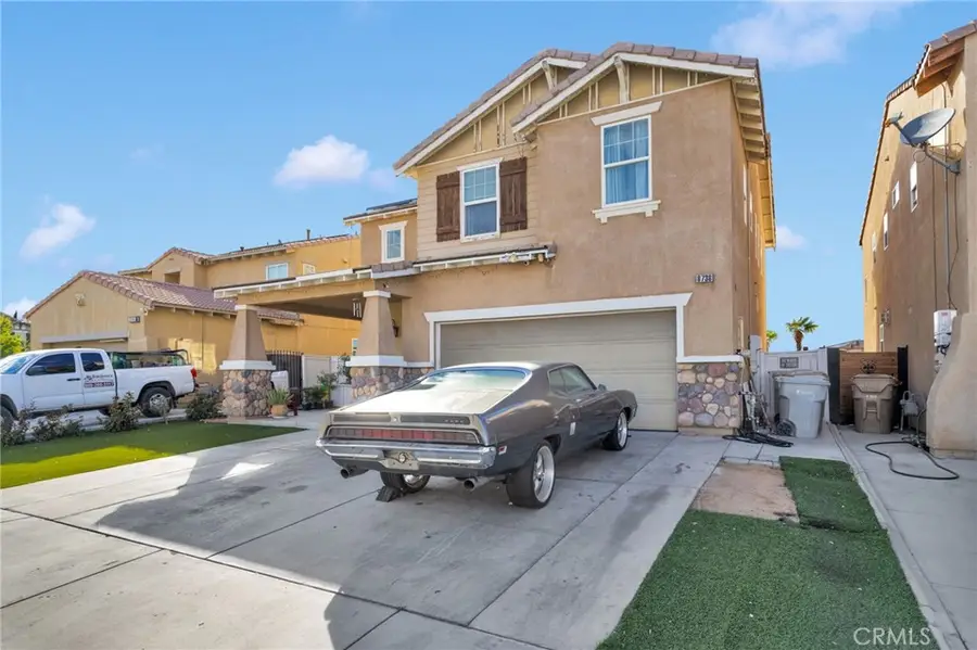 8738 Redondo, Hesperia, CA 92344 - Image #2