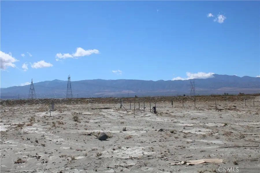 0 Oasis, Phelan, CA 92371 - Image #2