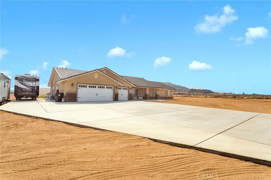 14825 Pela Road, Apple Valley, CA 92307 - Image #2