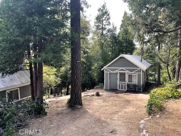 23752 Inspiration, Crestline, CA 92325