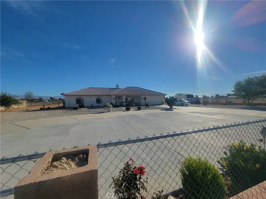 21961 Thunderbird, Apple Valley, CA 92307 - Image #3