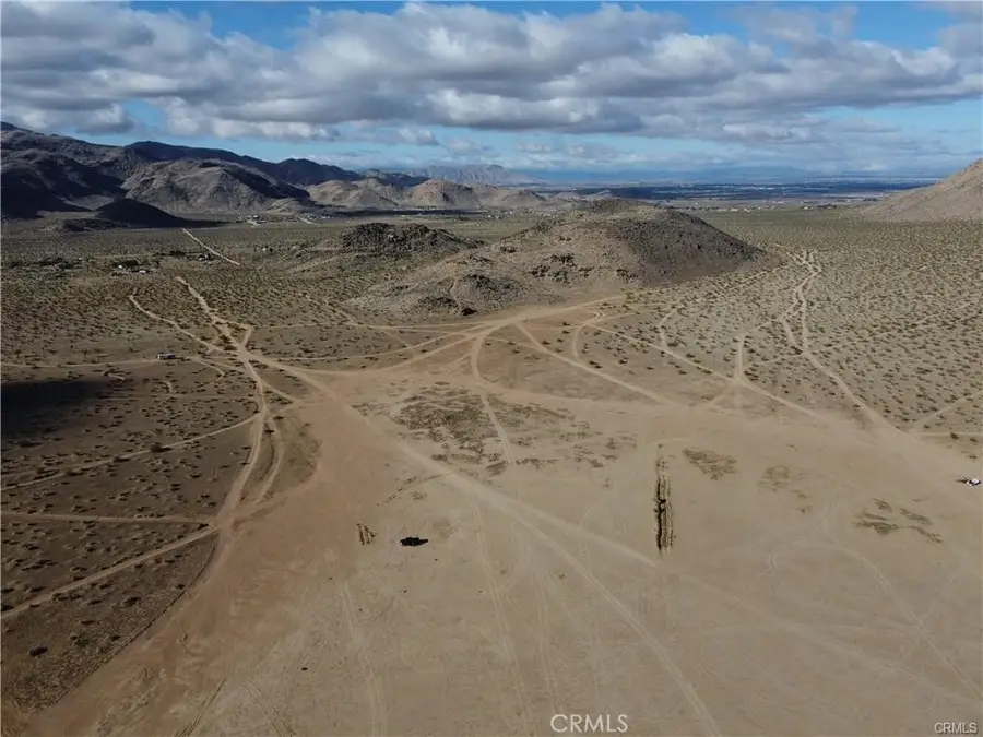 3 Fairview Valley Road, Apple Valley, CA 92307 - Image #2