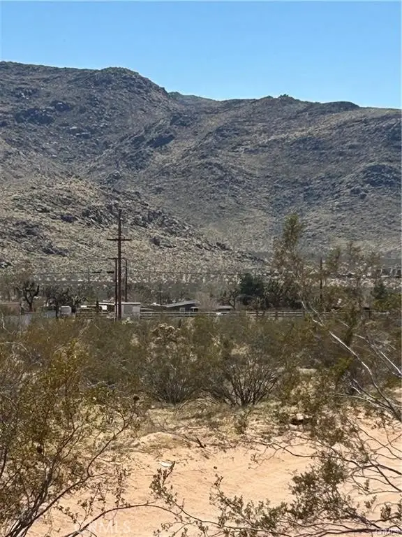 3 Fairview Valley Road, Apple Valley, CA 92307 - Image #3