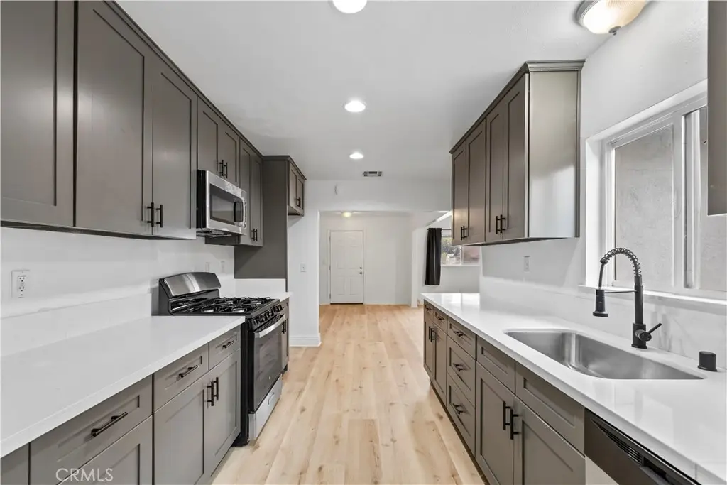 18264 Pine, Fontana, CA 92335 - #1