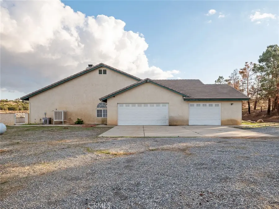 8135 Winmar, Hesperia, CA 92344 - Image #3