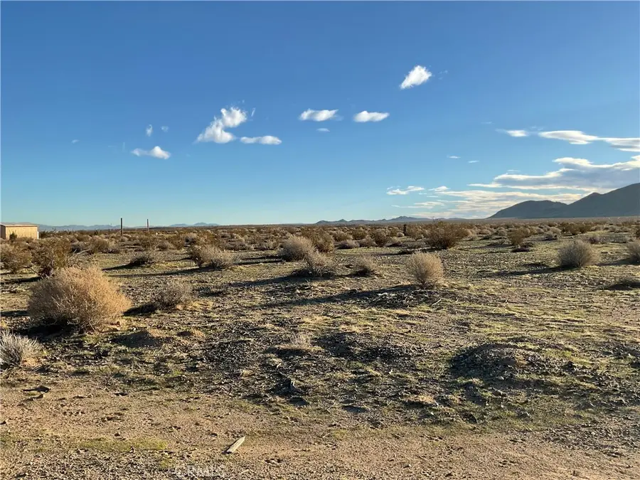 1 Buffalo Trail, Helendale, CA 92342 - Image #2