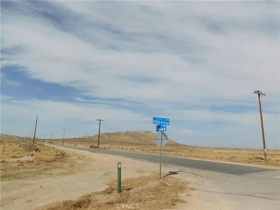 6 Avenue M, North Antelope Valley, CA 93536 - Image #2