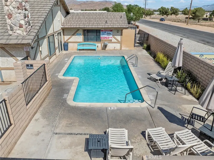 22020 Nisqually #11, Apple Valley, CA 92308 - Image #3