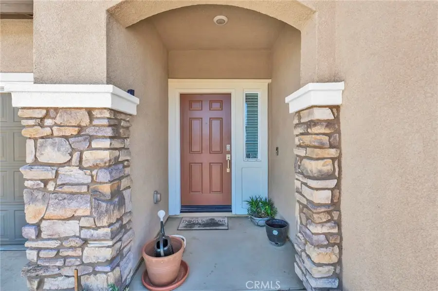 15389 Diamond, Victorville, CA 92394 - Image #2