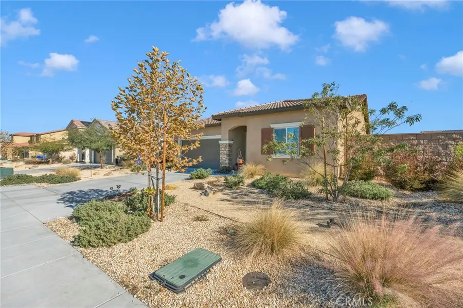 15389 Diamond, Victorville, CA 92394 - Image #3